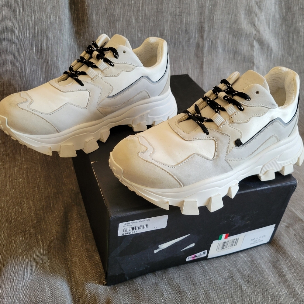 New Women's Italy's Cinzia Araia White Grey Leather Bulky Sneakers Size 8 US - Picture 6 of 16